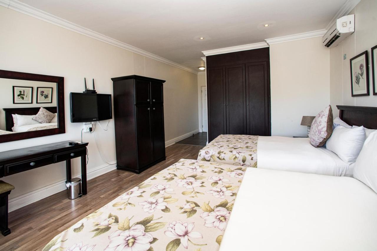 The Estuary Hotel & Spa Port Edward Ngoại thất bức ảnh