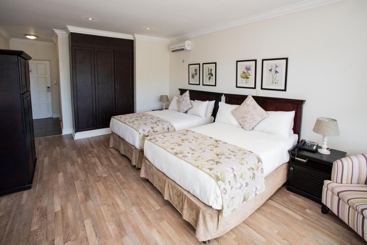 The Estuary Hotel & Spa Port Edward Ngoại thất bức ảnh