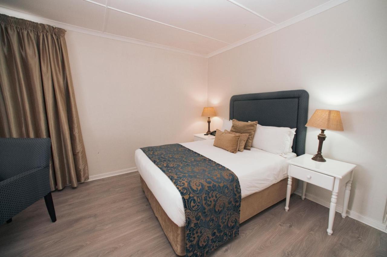 The Estuary Hotel & Spa Port Edward Ngoại thất bức ảnh