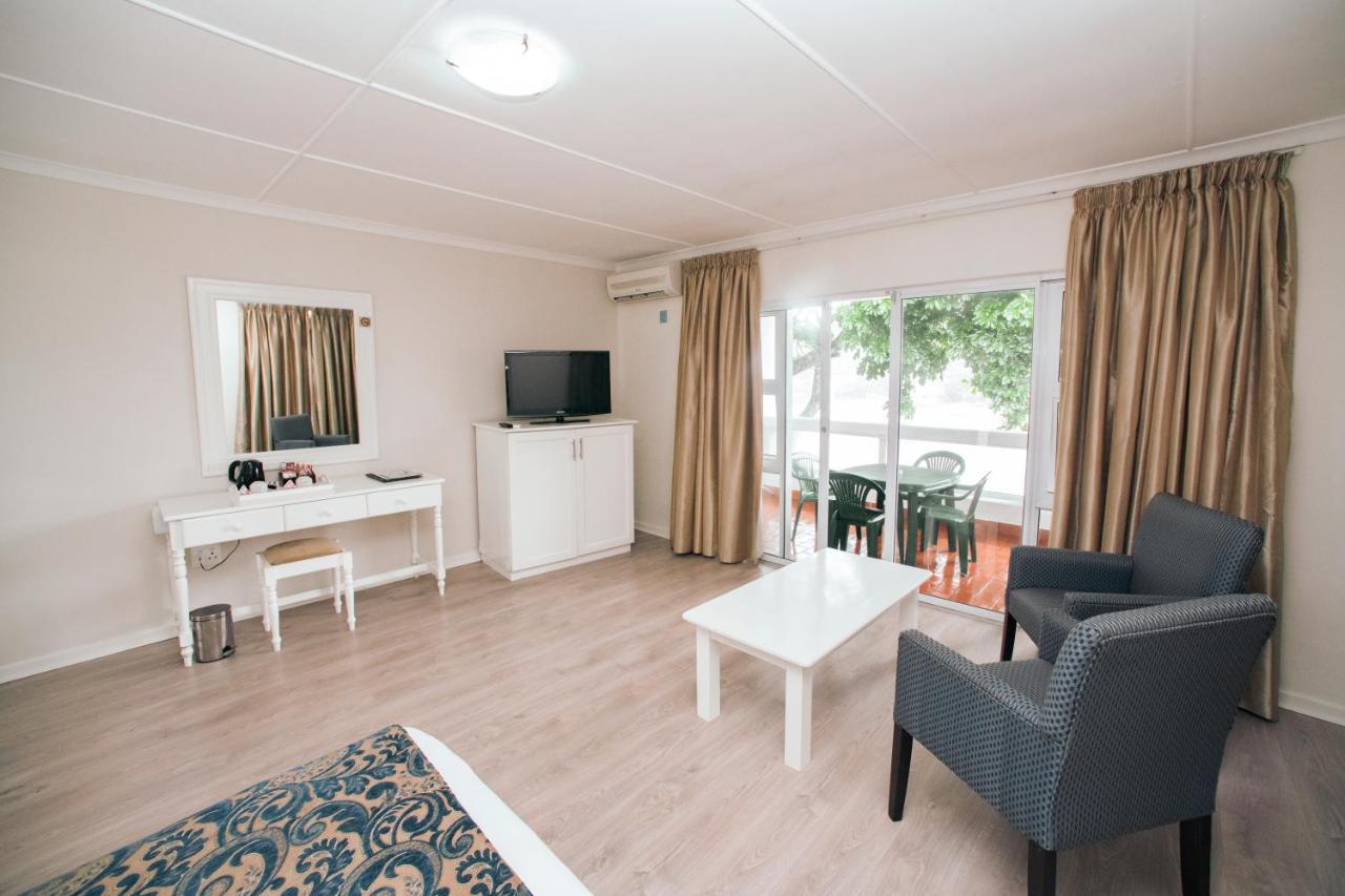 The Estuary Hotel & Spa Port Edward Ngoại thất bức ảnh